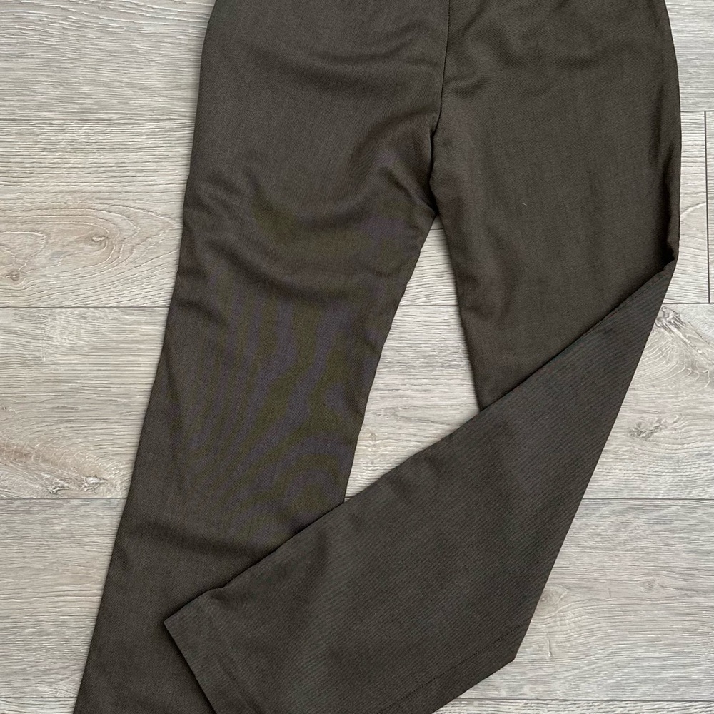 Banana Republic Olive Chinos Martin Fit size 0 worn once Dress pants low rise